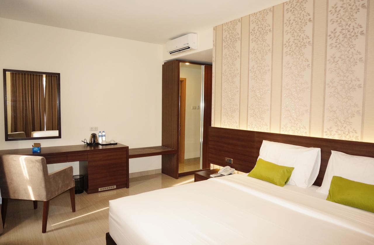 Green Eden Hotel Manado Dış mekan fotoğraf
